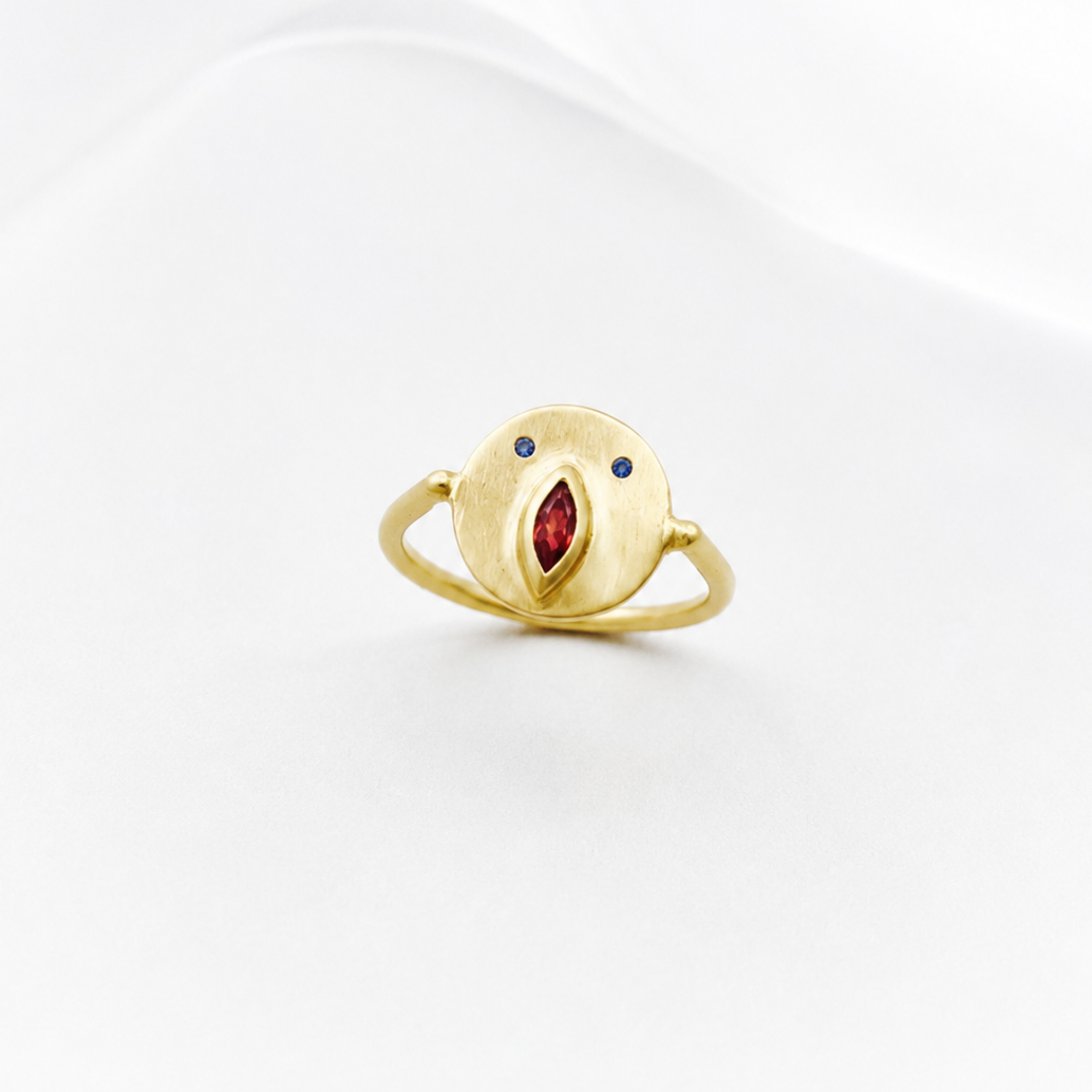 Mini Bague Tronche Louise - Vermeil &amp; Saphir Rouge