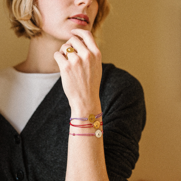 Bracelet cordon ajouré, issu de la collection Tronche de la créatrice lyonnaise Louise Vurpas