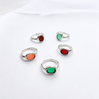 Bague PIRÉE en Argent 925 avec agate rouge perpendiculaire au corps de bague sculpté – Louise Vurpas
