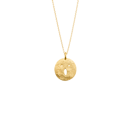 Médaille Tronche Louise en Argent 925 ou Vermeil avec finition mate et martelée fabriquée à la main par Louise Vurpas