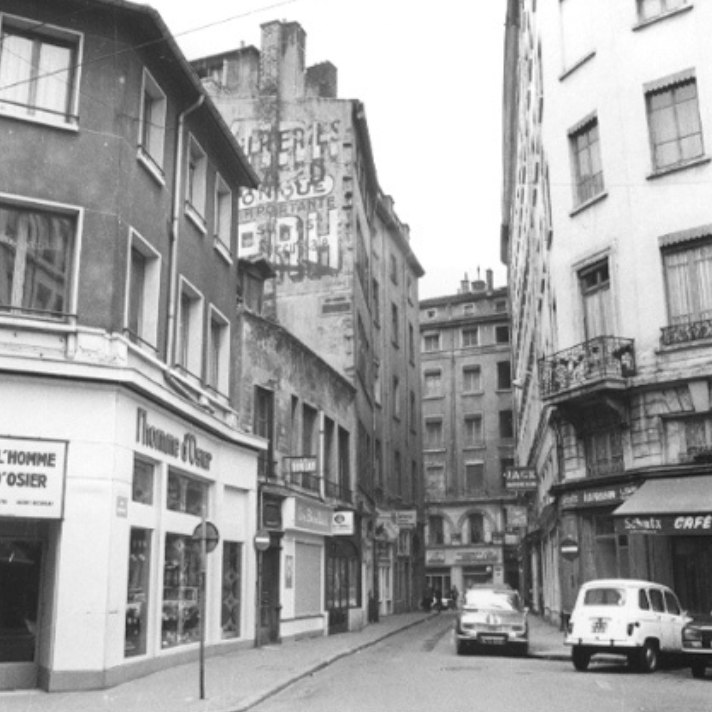 Vieille photo de la rue Chavanne à Lyon où la créatrice de bijoux Louise Vurpas a son atelier. Bijouterie-joaillerie sur-mesure et petite série