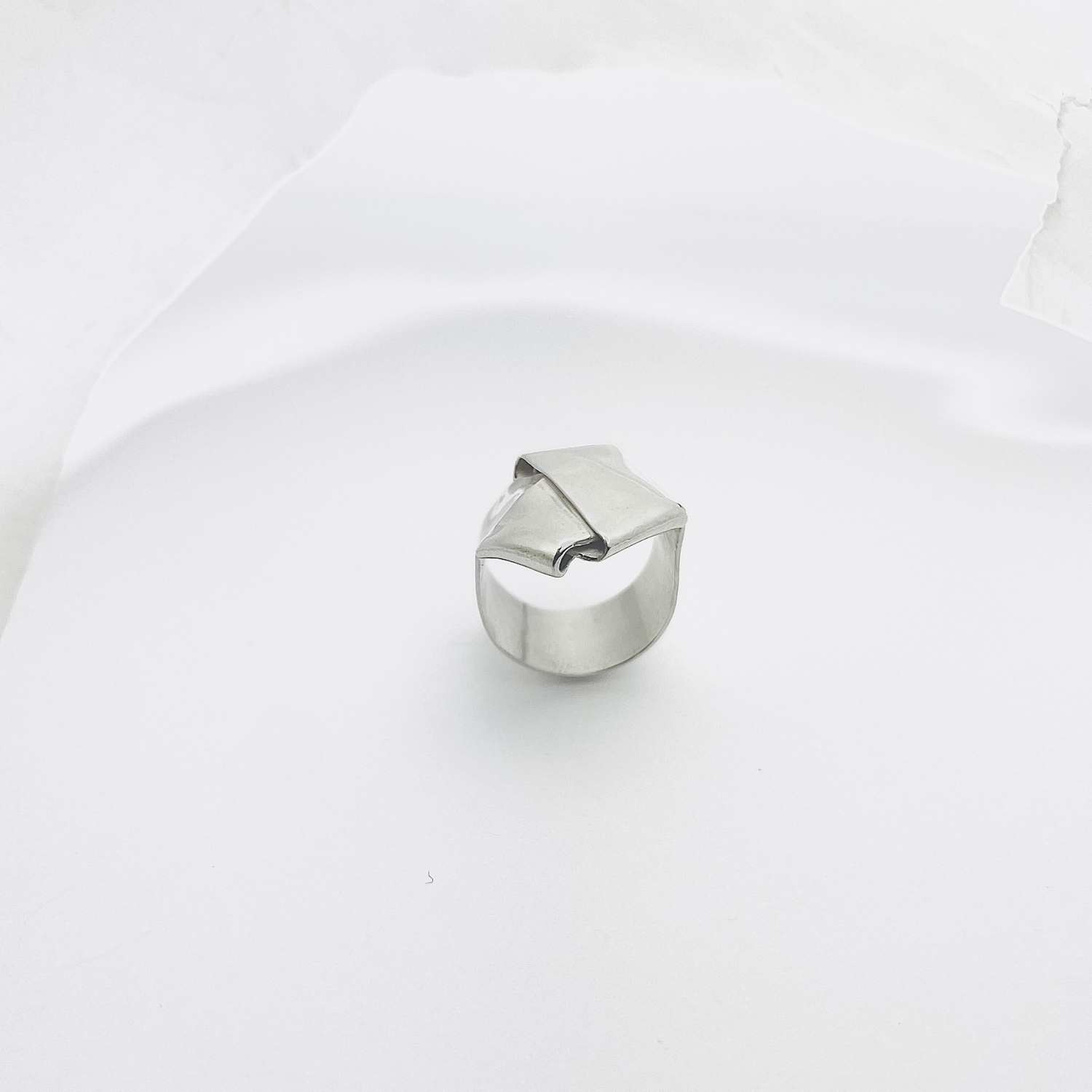 Bague Pliée