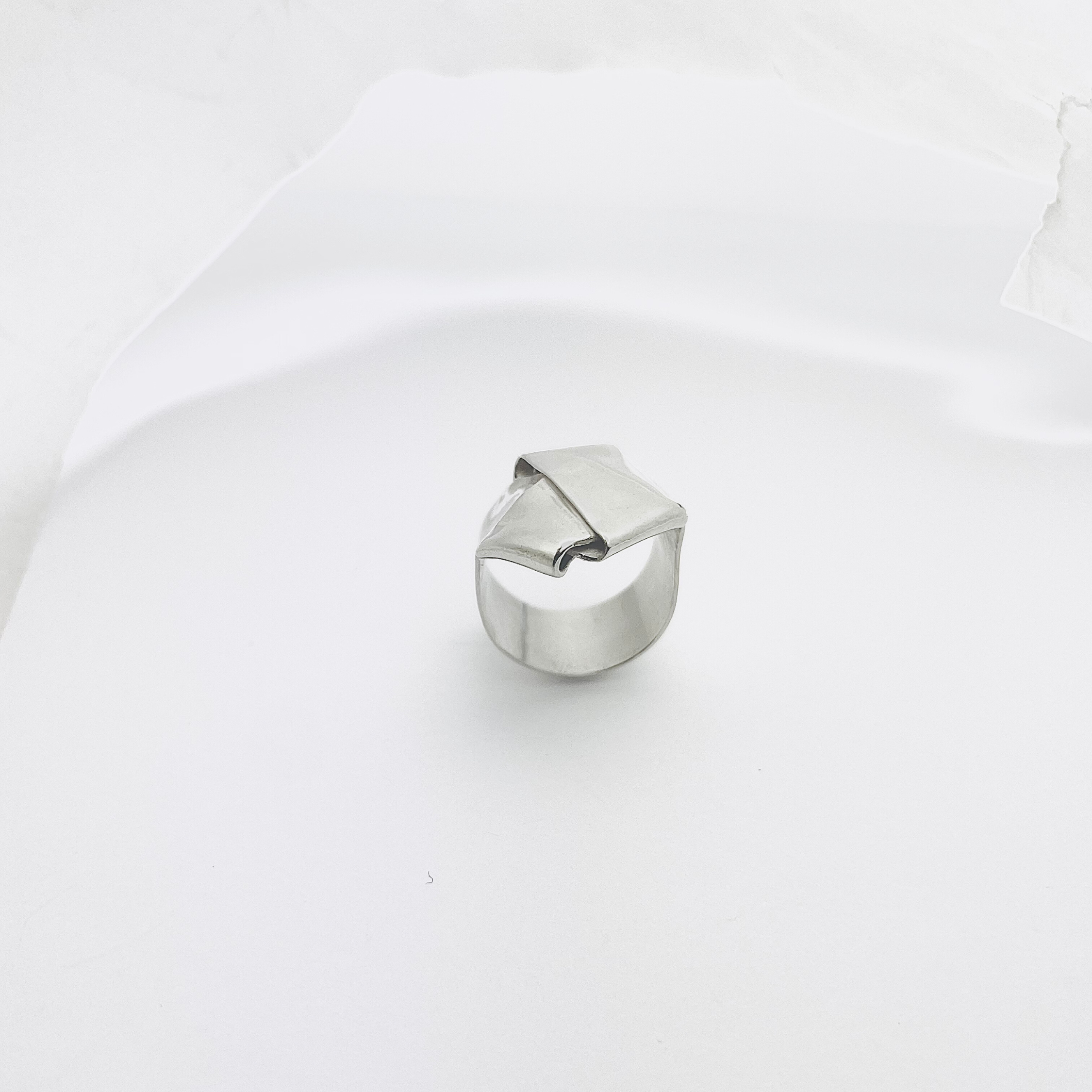 Bague Pliée