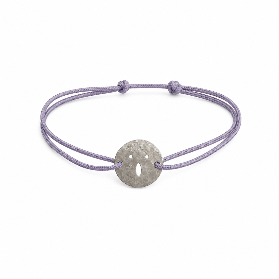 Bracelet cordon ajouré, issu de la collection Tronche de la créatrice lyonnaise Louise Vurpas